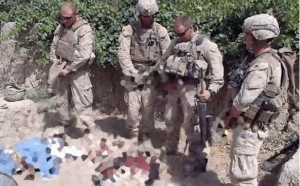 marinir amerika kencingi mujahid