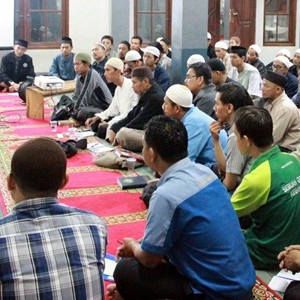 DPA Sampaikan Wejangan Khusus Ke Puluhan Da'i HASMI Bogor